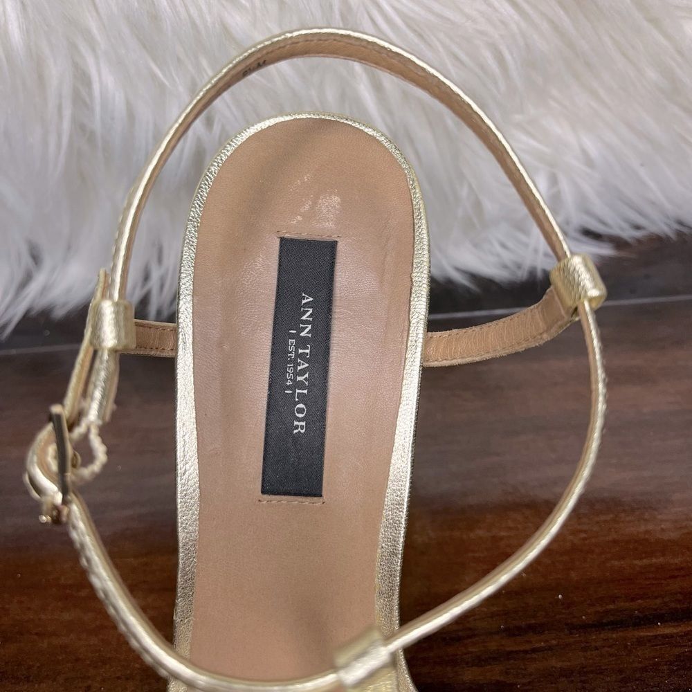 Ann Taylor Gold Metallic Heels​​​ - Picture 4 of 9
